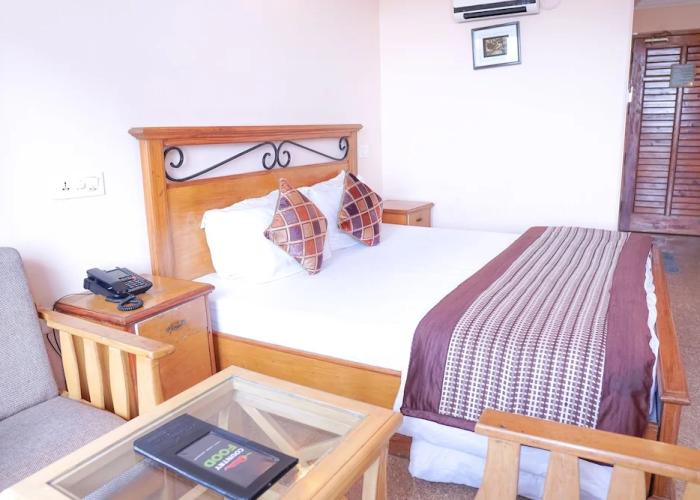 Hotel Asian Plaza Mcleodganj