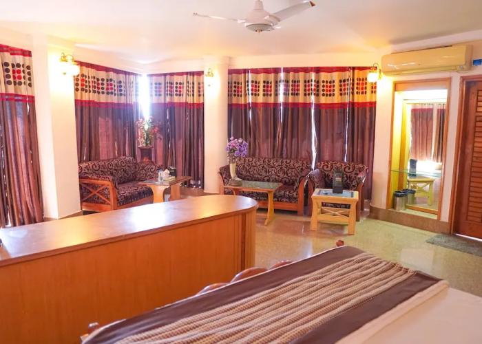 Hotel Asian Plaza Mcleodganj