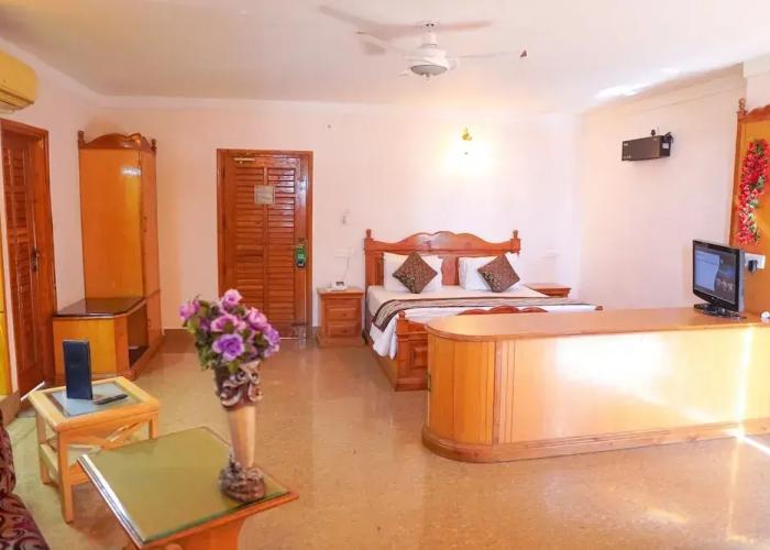 Hotel Asian Plaza Mcleodganj