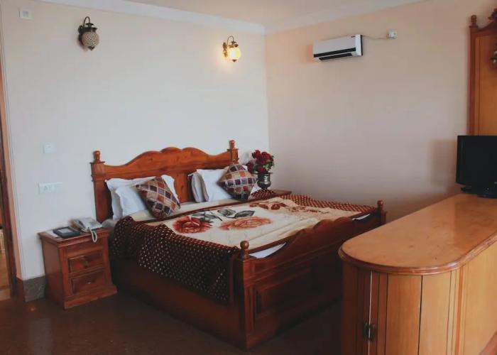 Hotel Asian Plaza Mcleodganj
