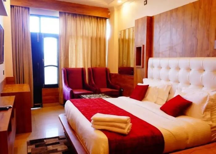 Hotel Grand Hill