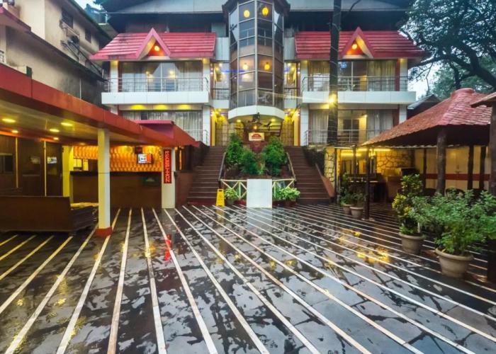 Hotel Kumar Plaza