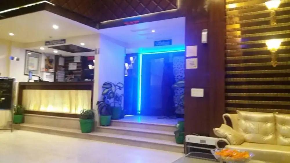 фото Hotel Opulence