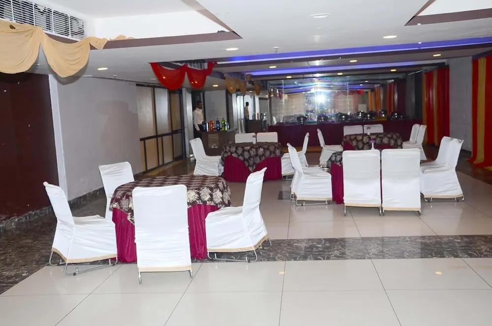 фото Hotel Opulence