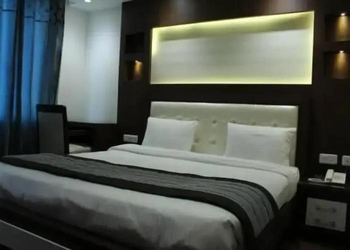 Hotel Opulence