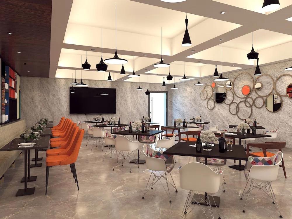 фото Zone By The Park Pathankot