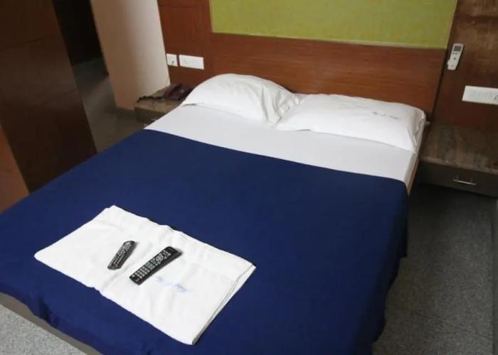 Hotel V Inn