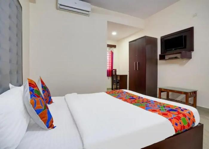 Leo Grand Hotel