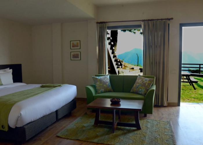 WoodSmoke resort & Spa
