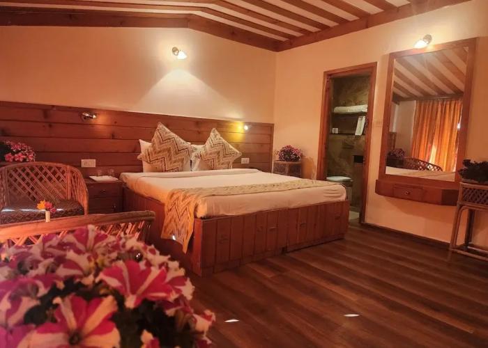 The Chalets Naldehra