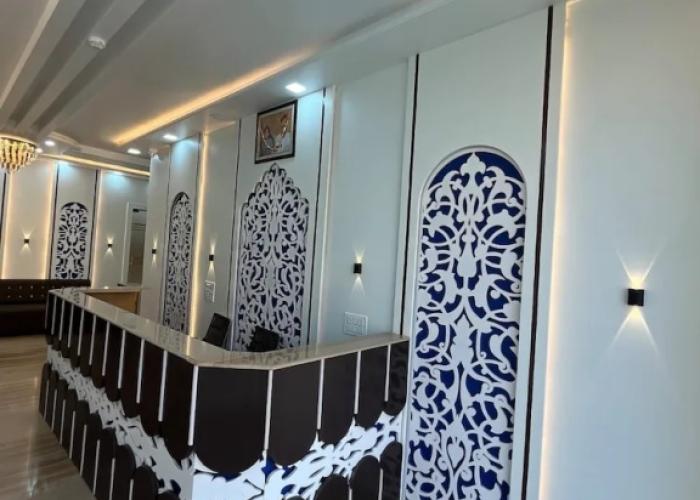 Hotel Shri Radha Orchid