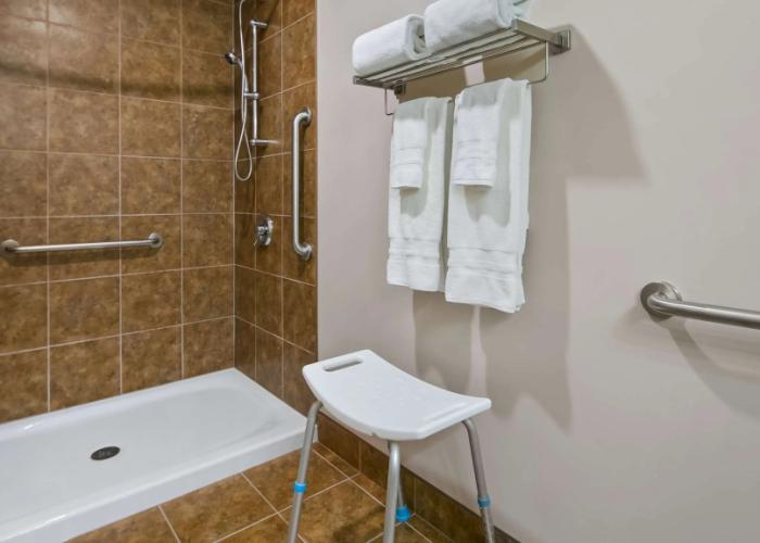 Best Western Plus Chateau Inn Sylvan Lake