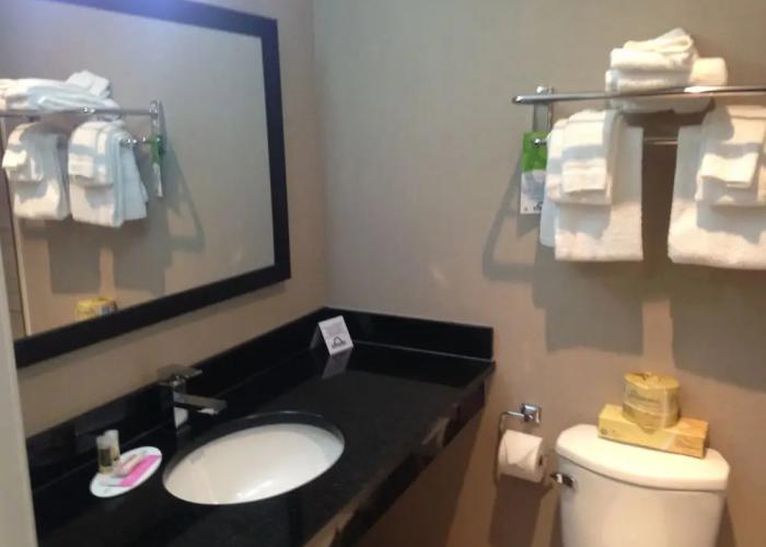 Days Inn By Wyndham Sylvan Lake