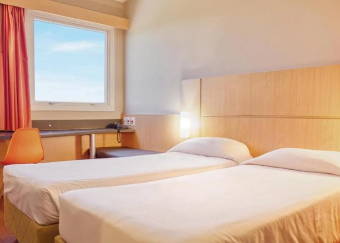 Hus Hotel Dourados