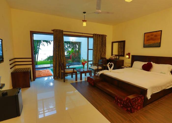 Deshadan Backwater Resort