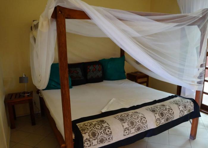 Lemon Creek Hotel Resort