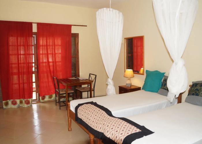 Lemon Creek Hotel Resort