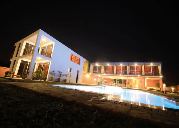 Leo's Beach Hotel & Restaurant - Adults Only