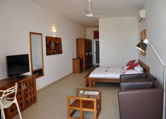 Leo's Beach Hotel & Restaurant - Adults Only