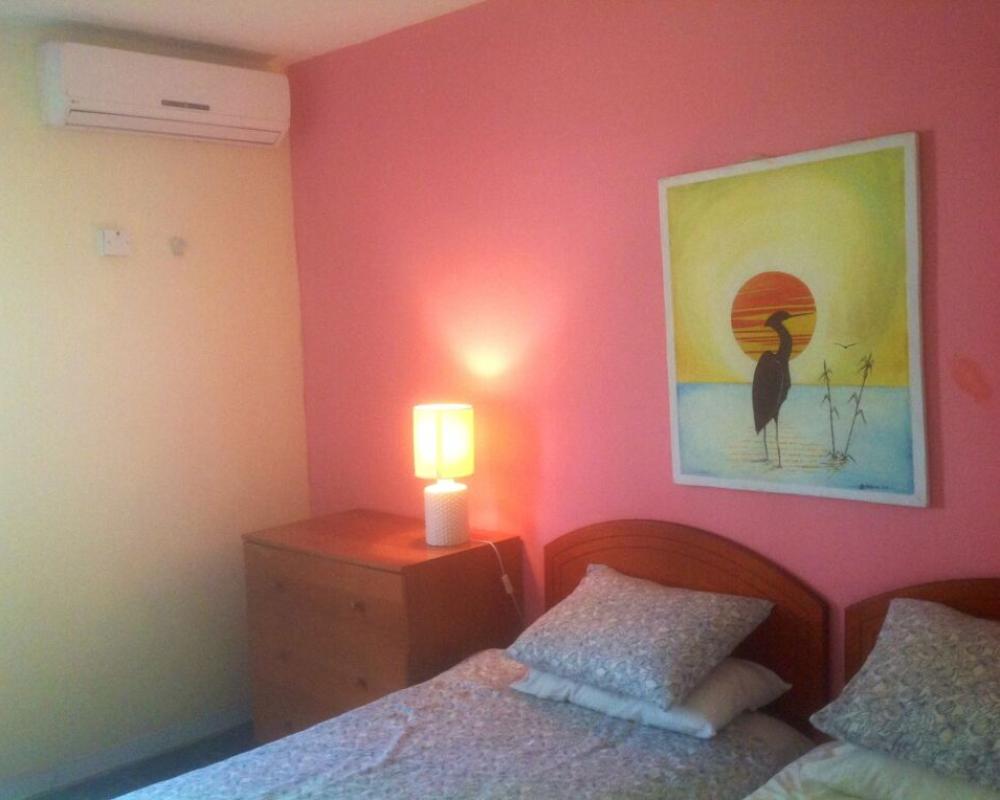 Bungalow Beach Hotel