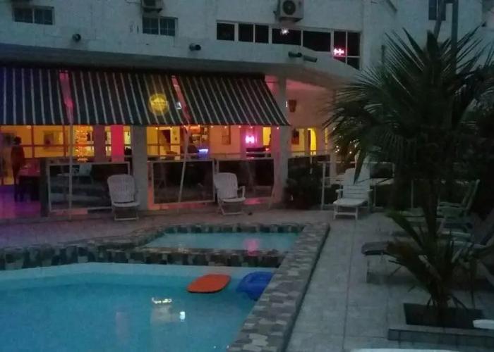 Woodpecker Resort