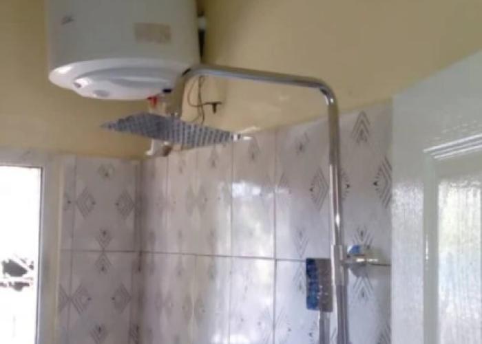 Remarkable 4-bed With air Conditioning in Brikama