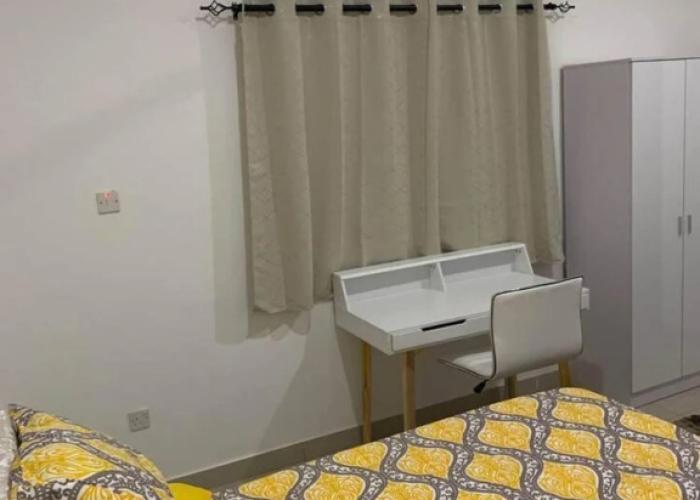Entire Cozy 2-bedroom House Plus Free Car Use