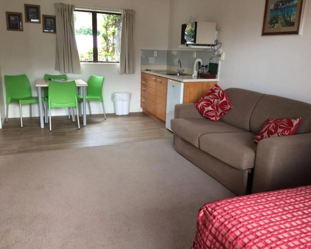 Bk's Counties Motor Lodge