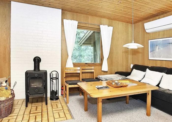 6 Person Holiday Home in Laeso-by Traum