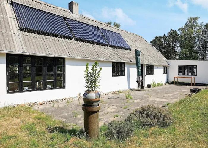 6 Person Holiday Home in Laeso