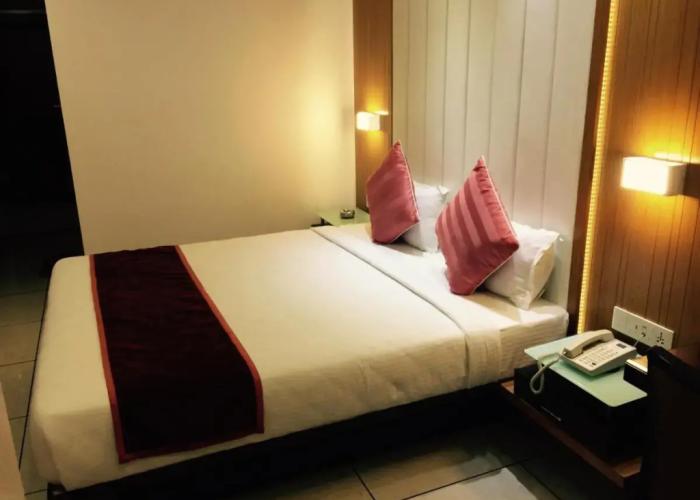 Hotel Royal Shelter