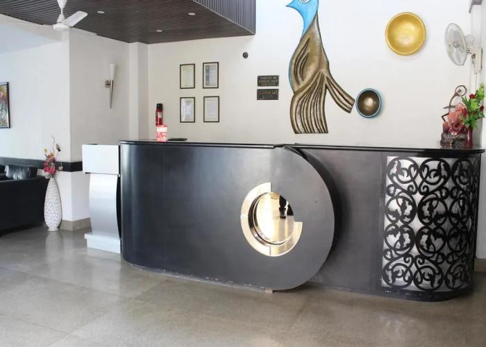 Hotel Gian Residency