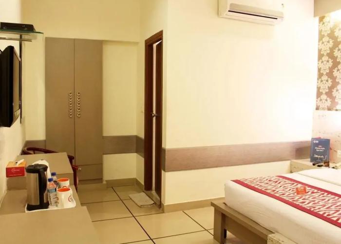 Hotel Gian Residency