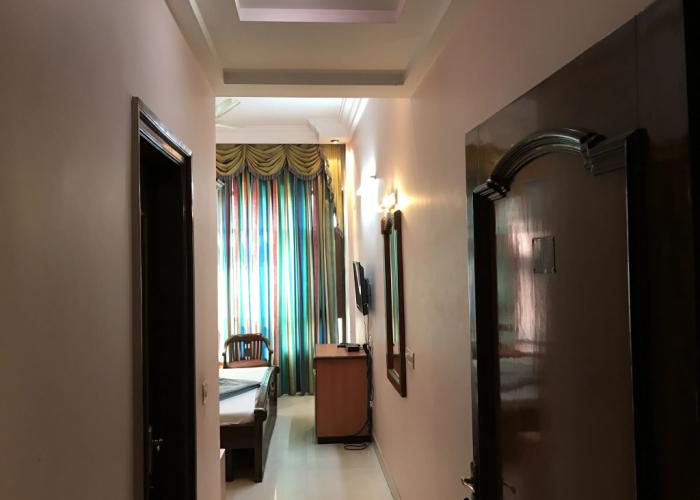 D R International Hotel