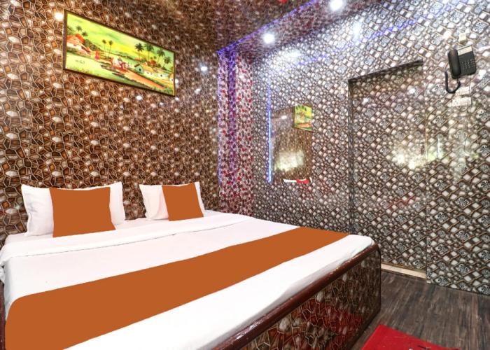 SPOT ON 29647 Hotel Heaven