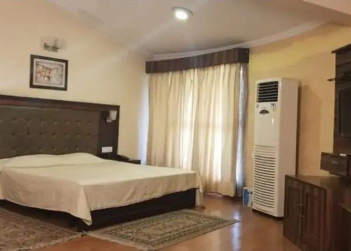 Kingfisher Tourist Resort