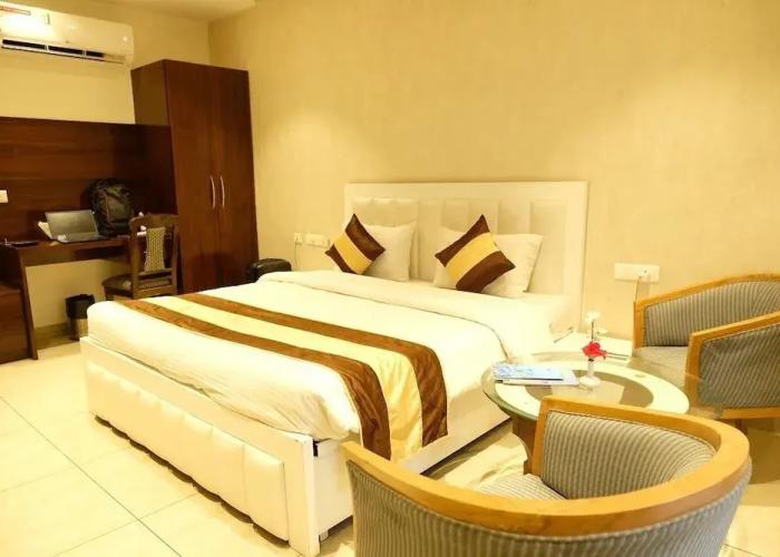 Black Mango Resort