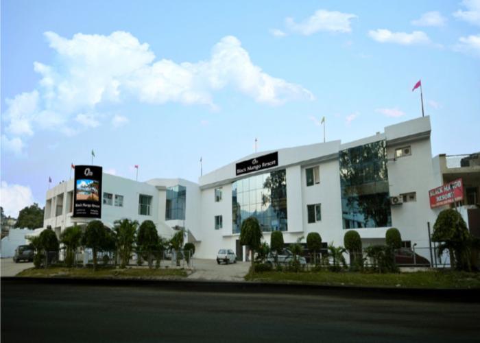 Black Mango Resort
