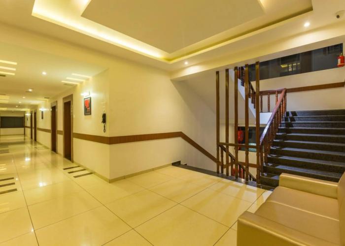 Grand Plaza Suites