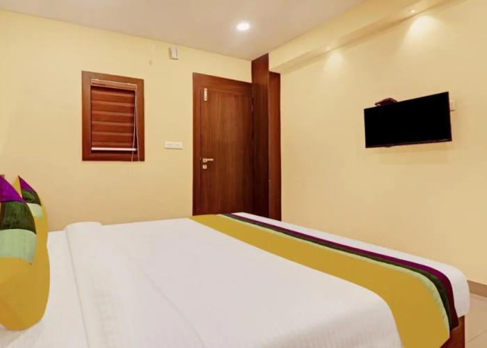 Itsy Hotels Sapphire Residency