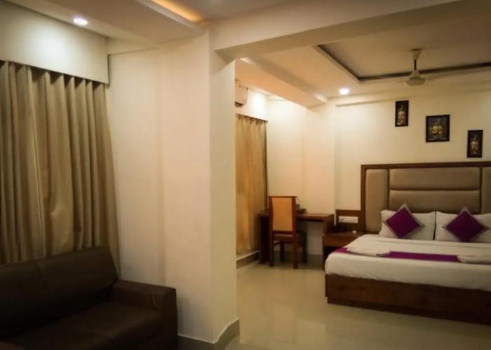 Nexstay Crystal Residency