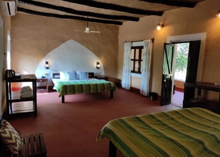 Saccharum Safari Lodge
