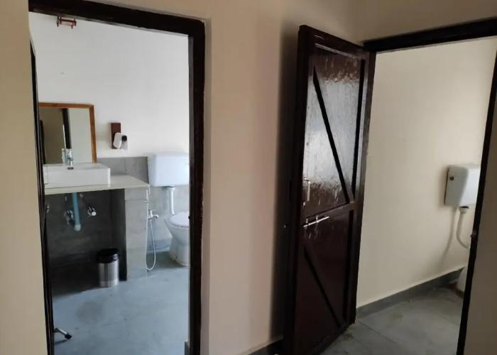 Saccharum Safari Lodge