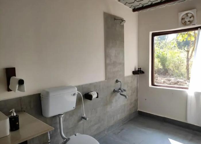 Saccharum Safari Lodge