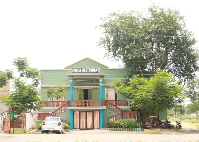 Istaqbal Hotel Mukki