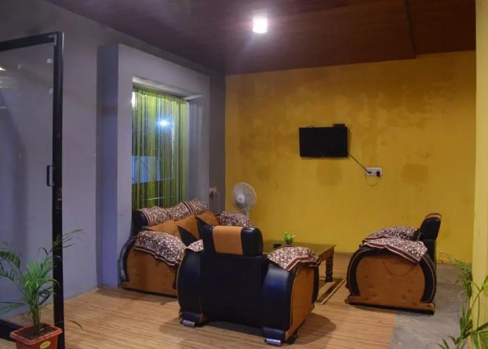 Istaqbal Hotel Mukki
