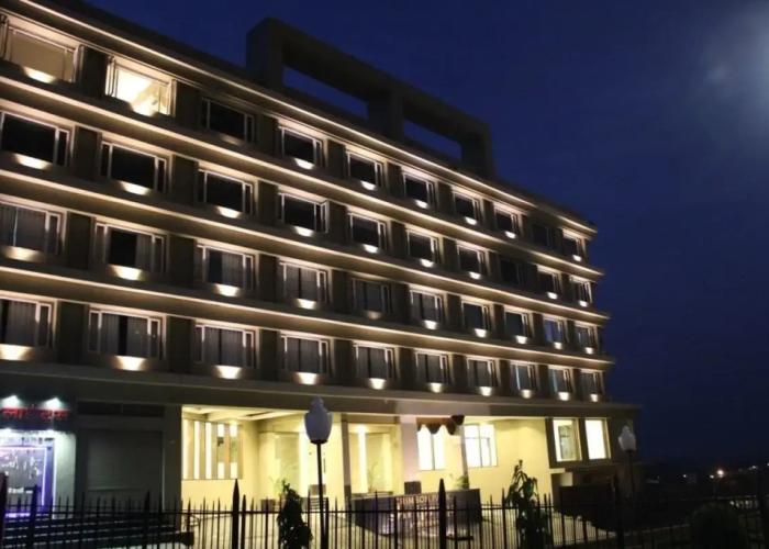 Crimson Park Shripriya Hotel