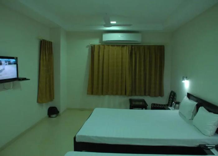 Shree Vallabh Vilas Lords Plaza Nathdwara - Pure Veg