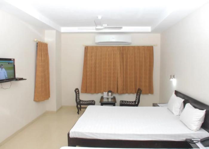 Shree Vallabh Vilas Lords Plaza Nathdwara - Pure Veg