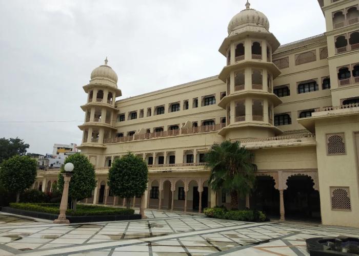 Shree Vallabh Vilas Lords Plaza Nathdwara - Pure Veg